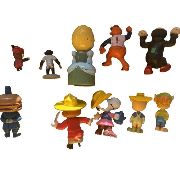 VINTAGE LOT 10 Snoopy McD’s Chipmunk Disney Forest Tale Gargamel Robbin Hood - Picture 2 of 14
